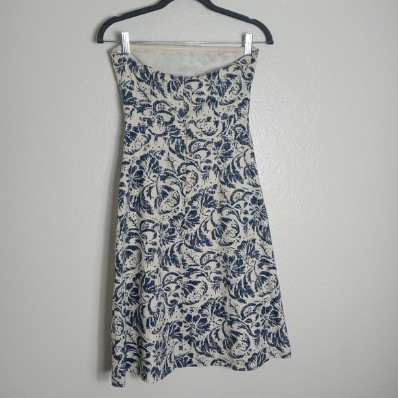 Cream/navy floral straples Dress - Picture 5 of 9
